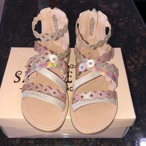 Toddler size 8 Sandals